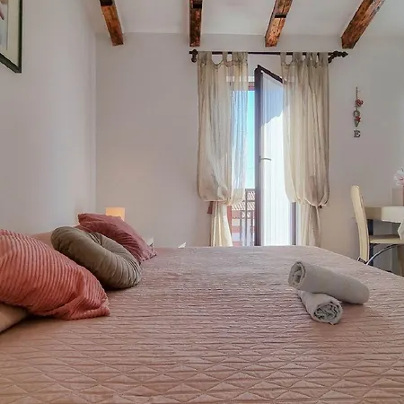 Rustikales Studio-apartment Nur 700 Meter Zum Strand Mit Meerblick Appartement *