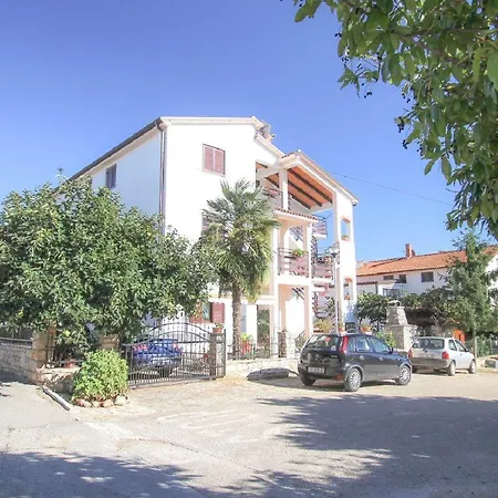 Appartement Rustikales Studio-apartment Nur 700 Meter Zum Strand Mit Meerblick Karpinjan