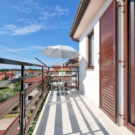 Rustikales Studio-apartment Nur 700 Meter Zum Strand Mit Meerblick Appartement